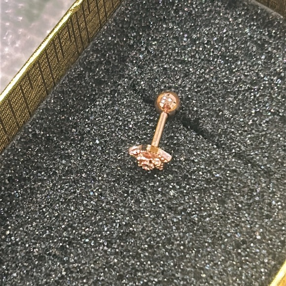 New Rose Gold Petite Hexagon Piercing Lip Ring - Picture 3 of 4